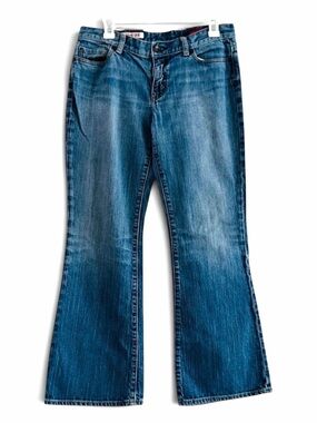 Express X2 Curvy Flare Leg Jeans Regular Rise Medium Wash Size 10 W31